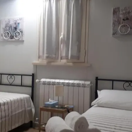 Apartment Casa Vacanze: Le Tre Stelle *